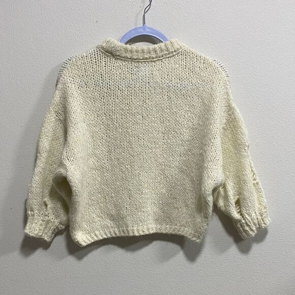 ASOS Design Cream Distressed Knit Sweater Cropped Pullover – Size 6 - Picture 4 of 10